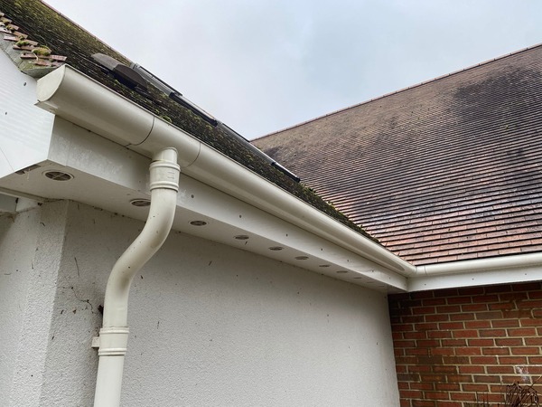 Residential gutter cleaning experts in Borehamwood, Hertfordshire